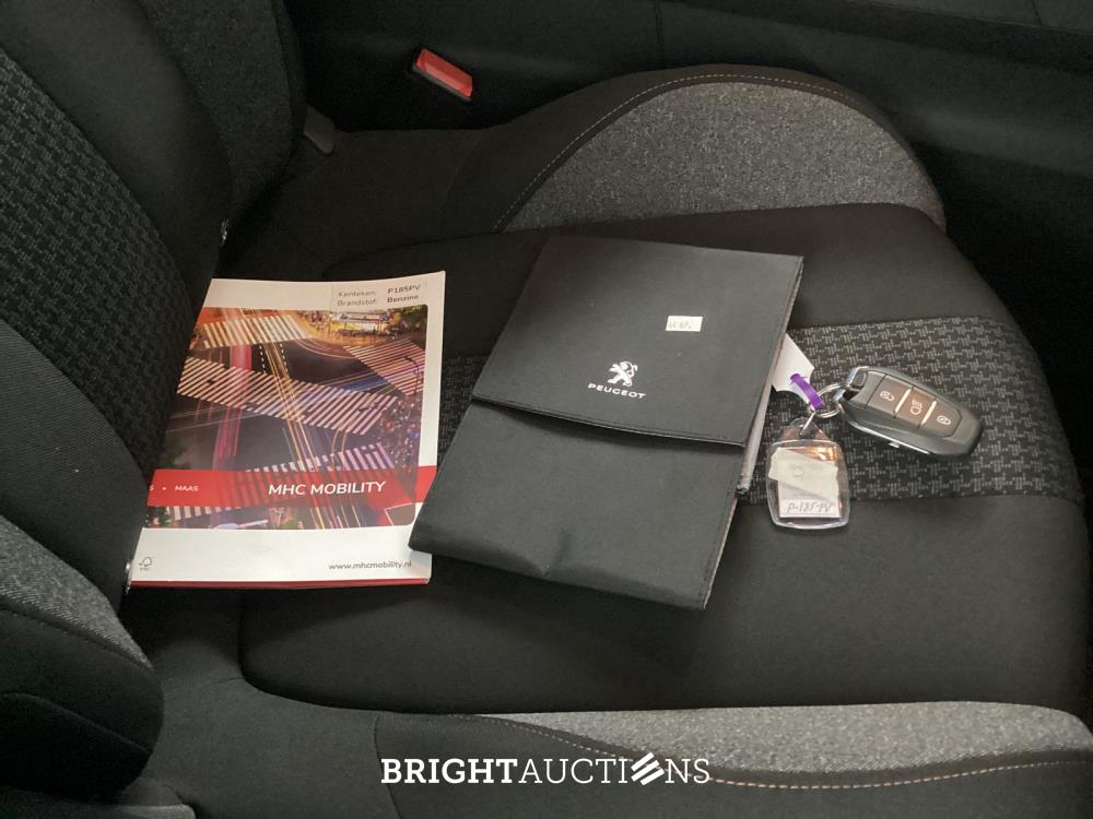 Peugeot 3008 Active Pack Business 1.2 PureTech 131pk 2022 (Origineel-NL), P-185-PV