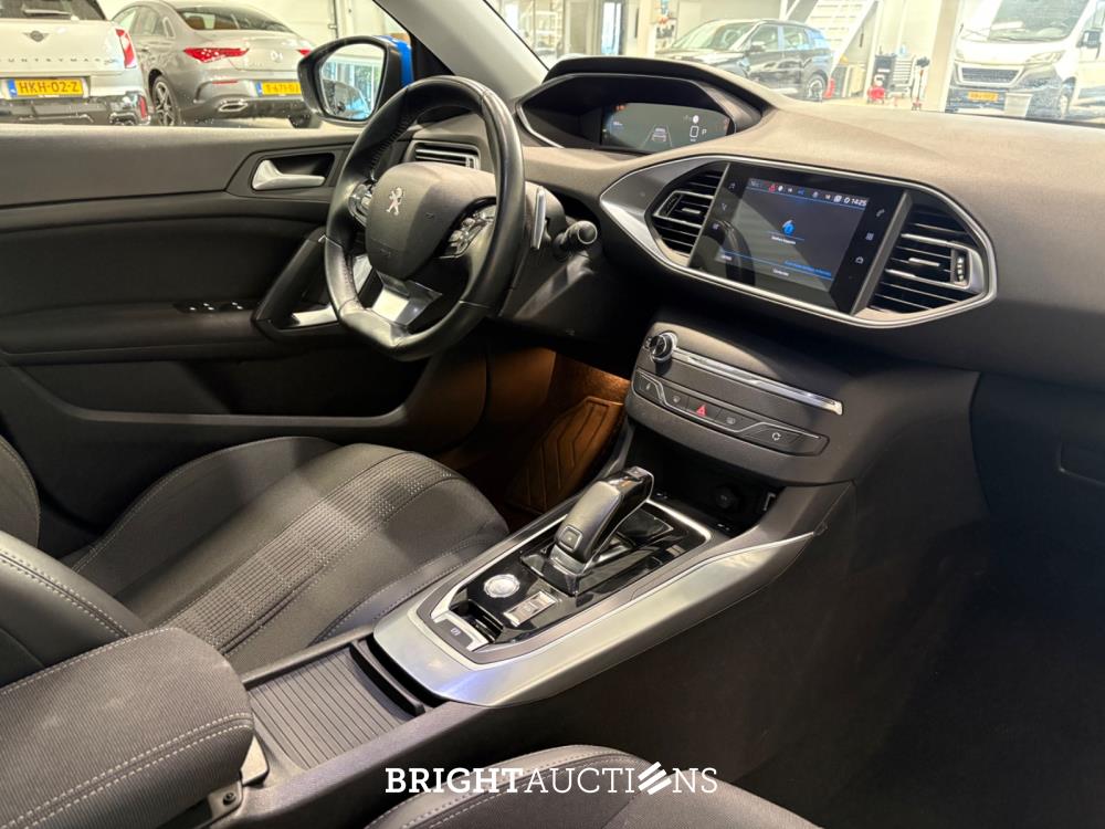 Peugeot 308 SW Allure Avantage 1.2 PureTech 131pk 2021, P-669-KV