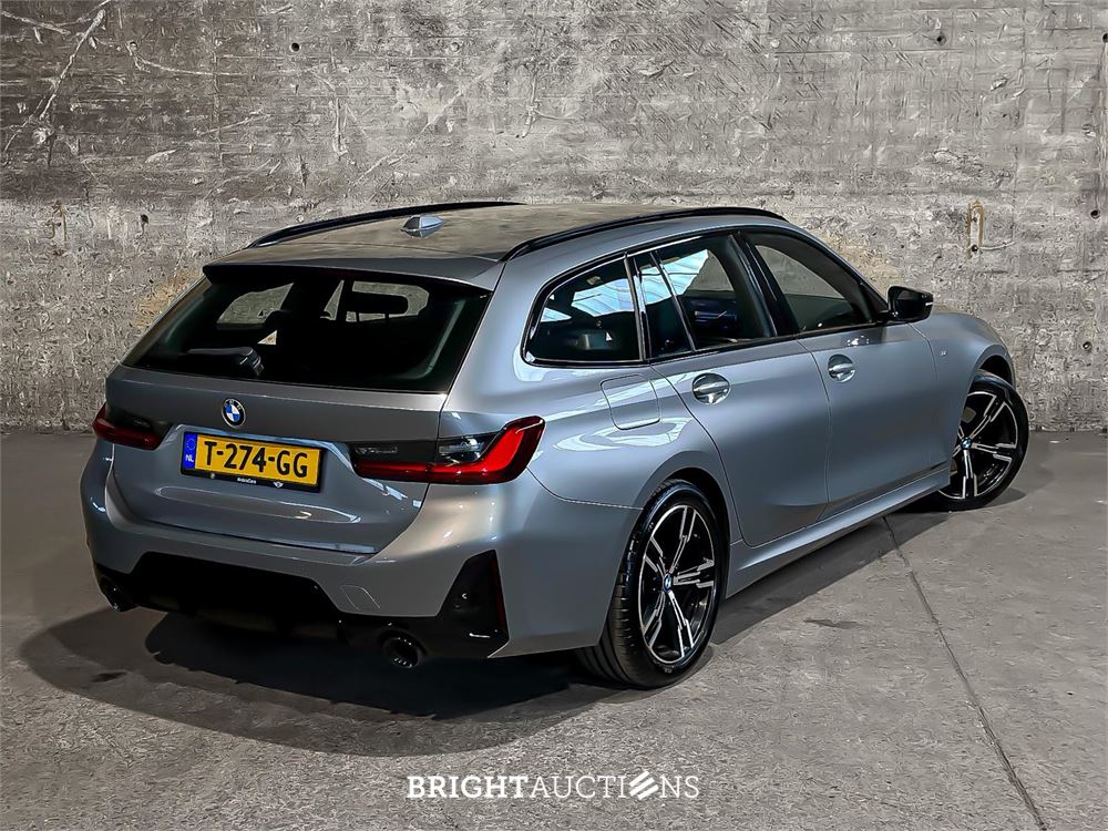 BMW 320d Touring M Soprt 190pk 2023 3-serie (Origineel-NL + 1e eigenaar), T-274-GG