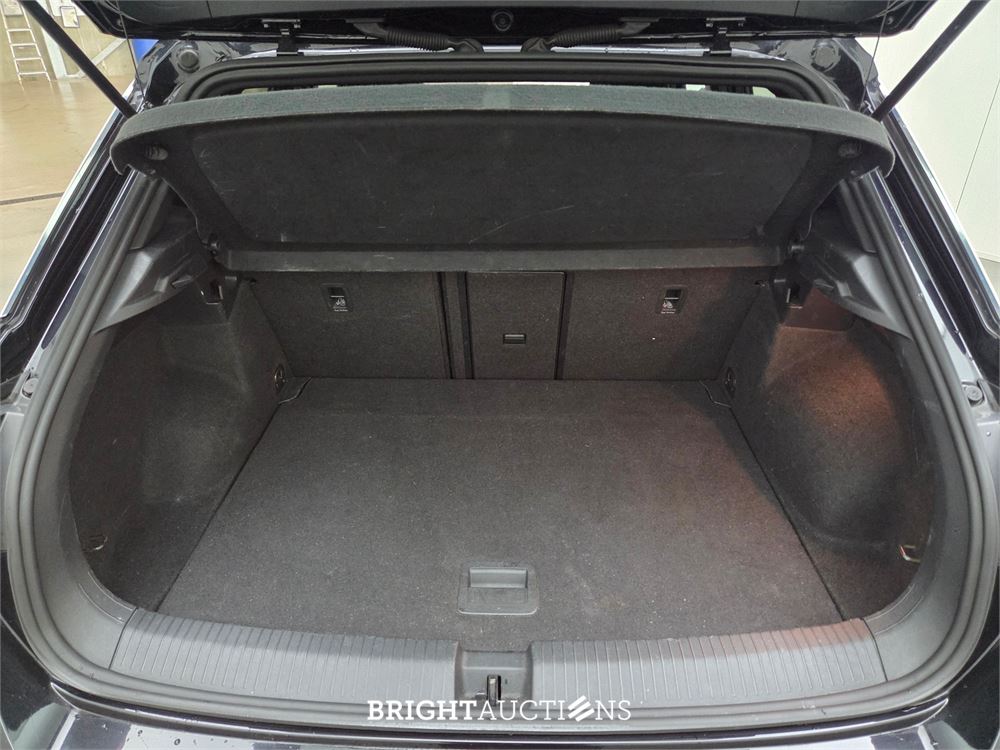 Volkswagen T-Roc Sport Business R 1.5 TSI 150pk 2019, K-189-NZ