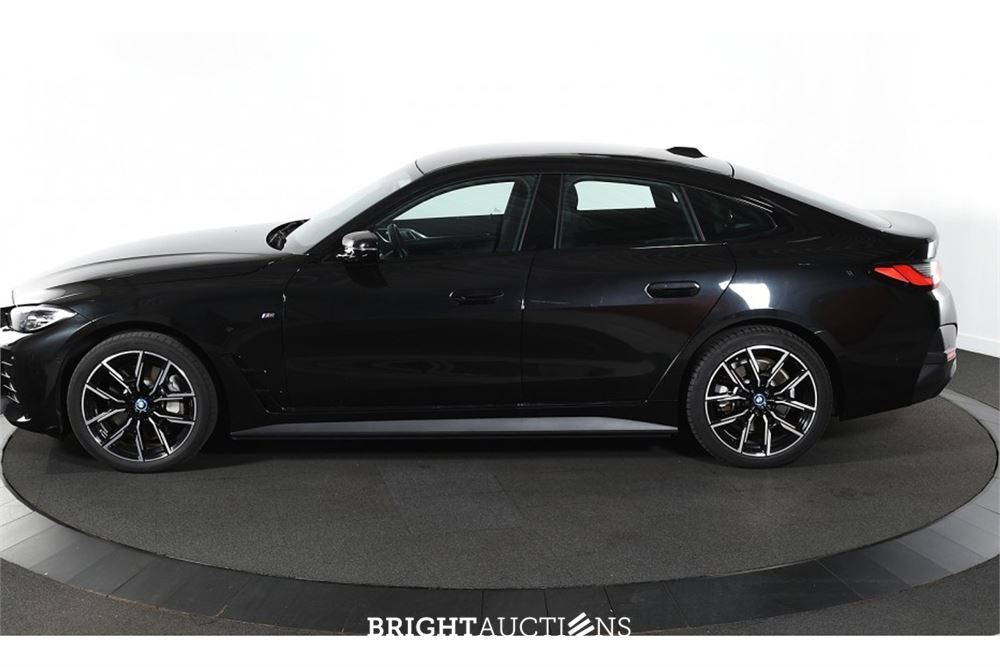 BMW i4 eDrive35 70 kWh 2023 (Origineel-NL), X-963-DD
