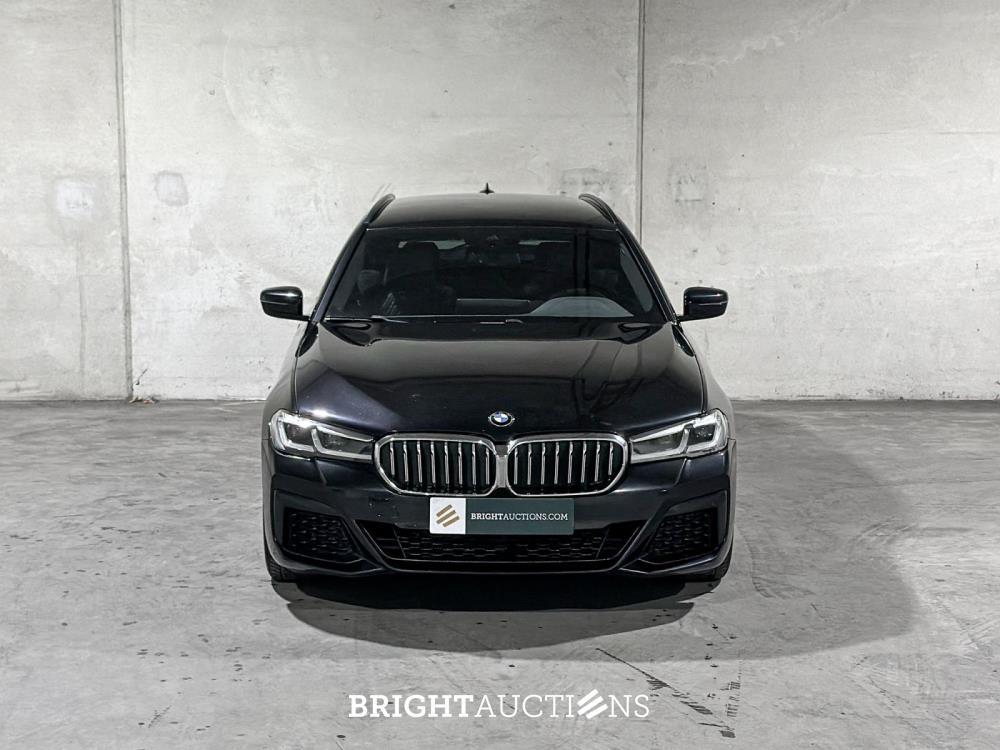 BMW 520i Touring High Executive Edition M-Sport 184pk 2021 (Origineel-NL) 5-Serie G31, L-194-JX
