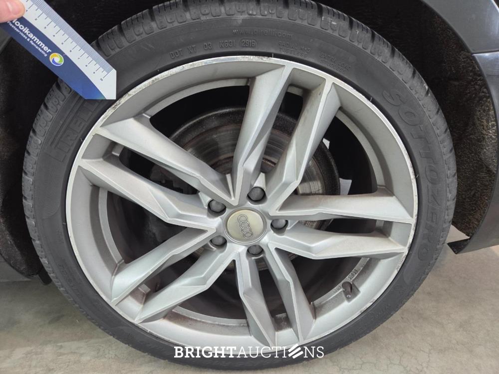 Audi A4 Avant Sport S line edition 1.4 TFSI 150pk 2018 (Origineel-NL), TX-637-V