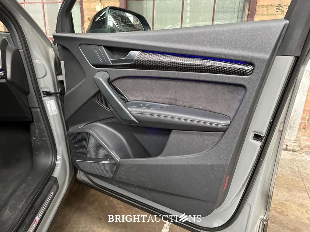 Audi Q5 2.0 TFSI Quattro Sport S Line Black Edition 252pk 2018 (Origineel-NL + 1e Eigenaar), TT-931-B