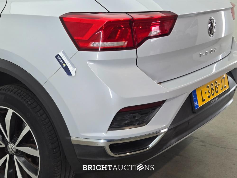 Volkswagen T-Roc Sport 1.5 TSI 150pk 2018, L-388-JZ