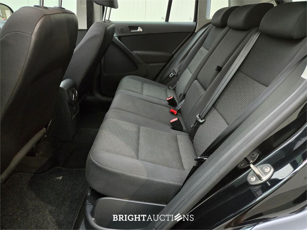 Volkswagen Tiguan Connected Series 1.4 TSI 125pk 2016, R-465-XL
