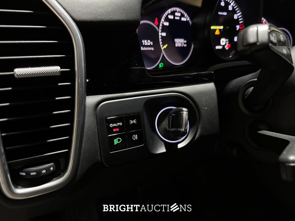 Porsche Cayenne Coupé 3.0 V6 E-Hybrid 462pk 2019 (Origineel-NL), G-145-HL