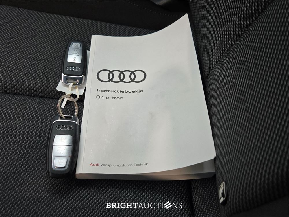 Audi Q4 e-tron 40 Advanced edition 77 kWh 204pk 2023 (Origineel-NL), S-421-NX