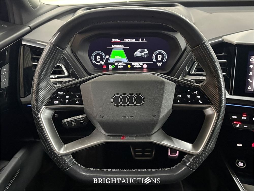 Audi Q4 50 Launch edition S Competition Quattro 77 kWh 2021 (Origineel-NL), N-031-PL