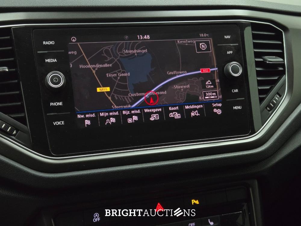 Volkswagen T-Roc Sport 1.5 TSI 150pk 2018, L-388-JZ