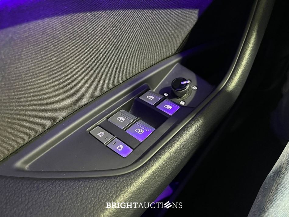 Audi e-tron Sportback 50 Business edition Quattro 71 kWh 313pk 2021 (Origineel-NL), L-789-TL