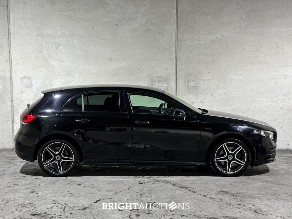Mercedes-Benz A250 e Business Solution AMG Limited A-klasse 160pk 2021 (Origineel-NL), K-518-SP