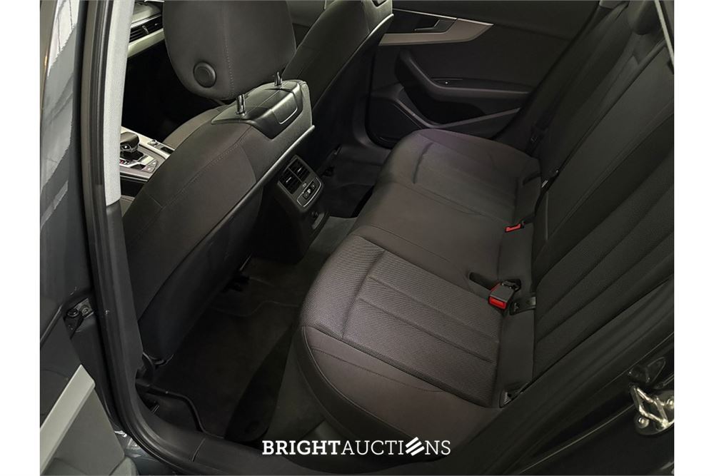 Audi A4 35 Pro Line TFSI 149pk 2020 (Origineel-NL), J-439-NH