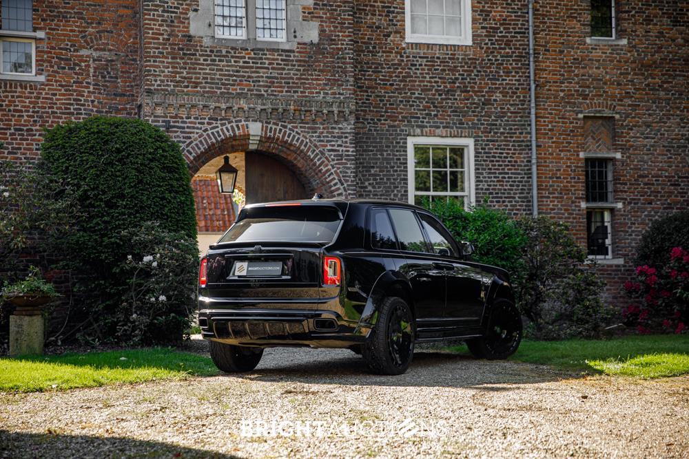 Rolls-Royce Cullinan 6.75 V12 (NOVITEC-WIDEBODY) 570pk 2021