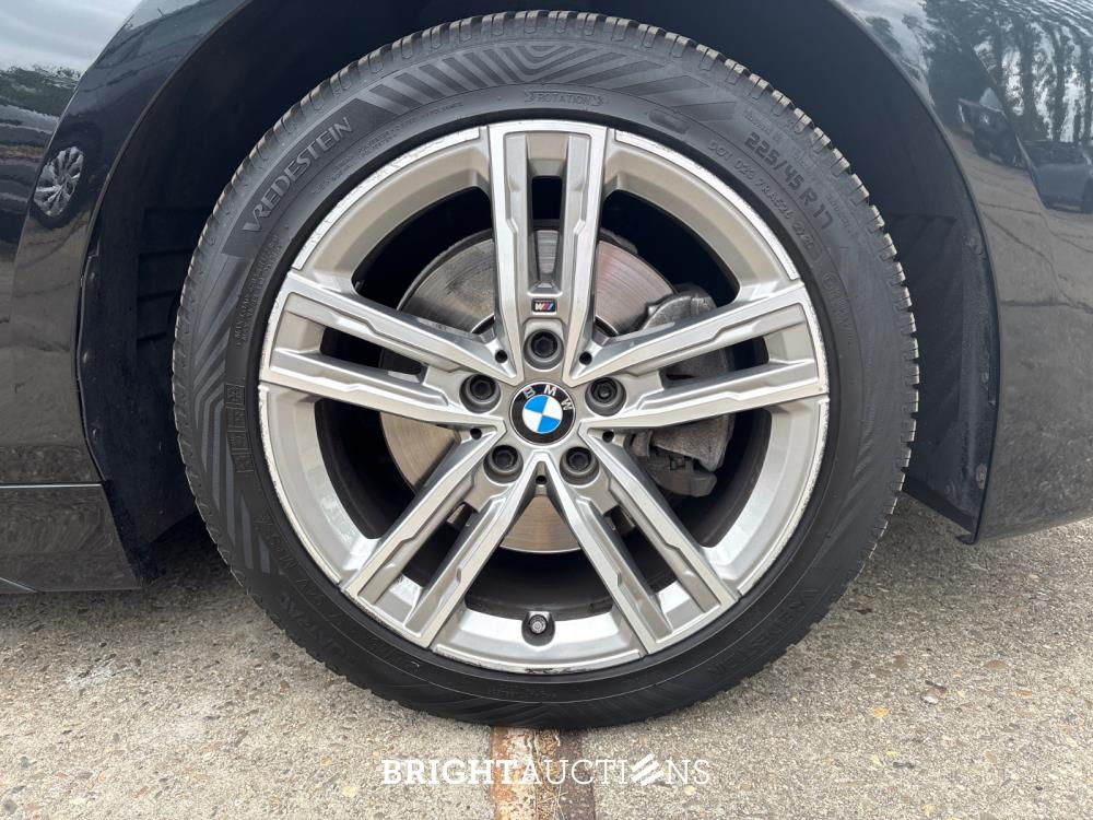 BMW 118i 1-serie Executive Edition 140pk 2020 (Origineel-NL) 1-Serie, H-604-DT