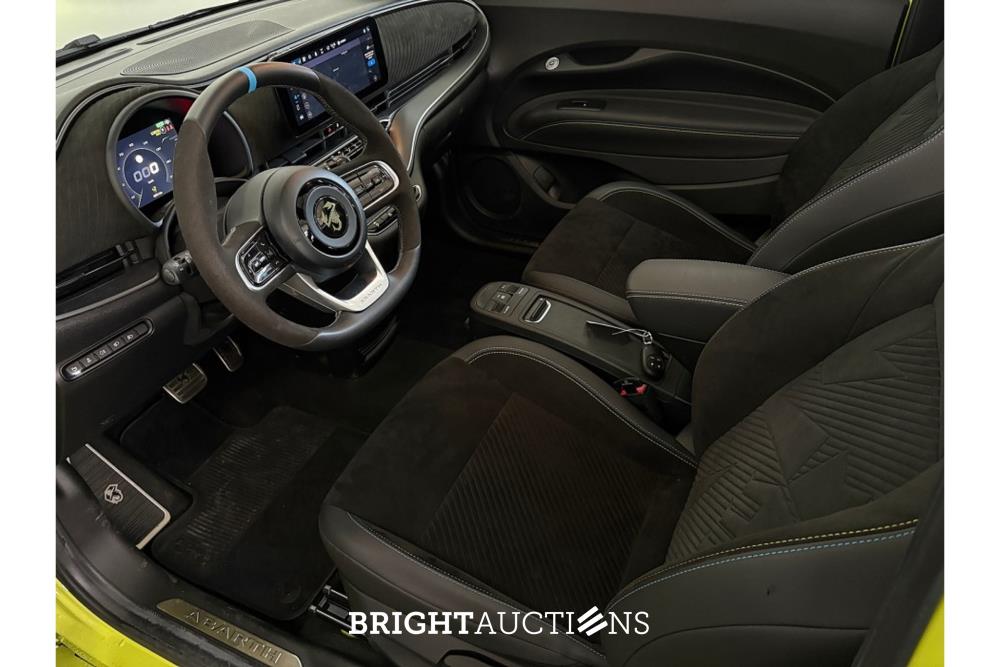 Fiat 500C Abarth Turismo 42 kWh 155pk 2025 (Origineel-NL), HSZ-26-J