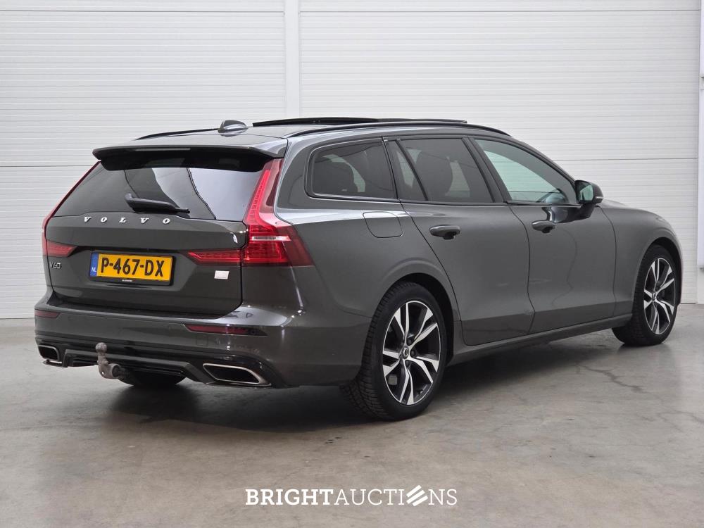 Volvo V60 T6 Recharge R-Design 2.0 AWD 398pk 2022 (Origineel-NL), P-467-DX