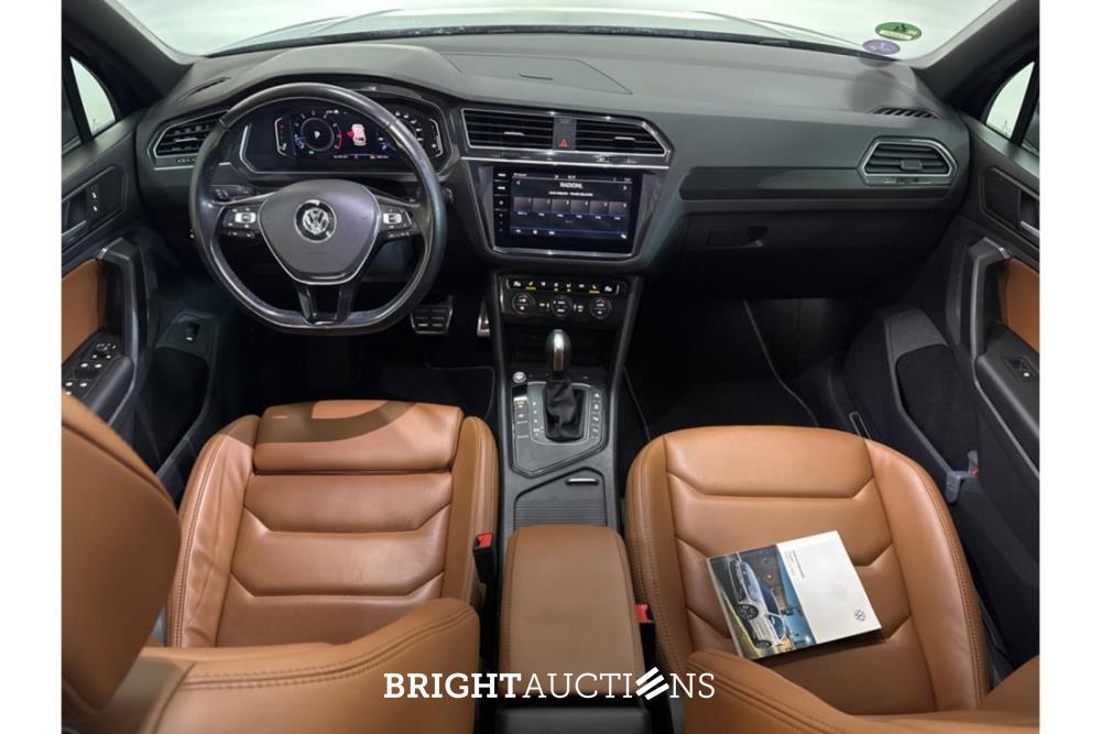 Volkswagen Tiguan ACT Highline Business R 1.5 TSI 150pk 2020 (Origineel-NL), H-070-NT