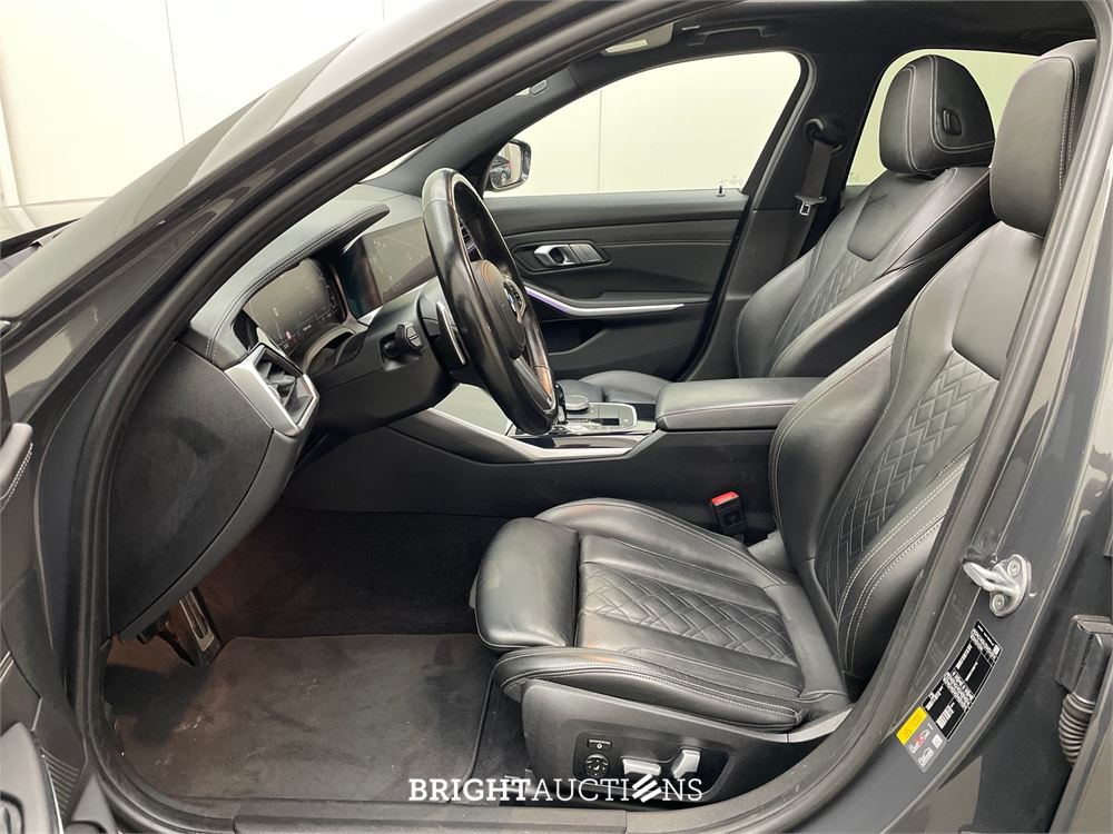 BMW 330e 3-serie eDrive Edition 296pk 2020 (Origineel-NL) 3-Serie, J-751-TG
