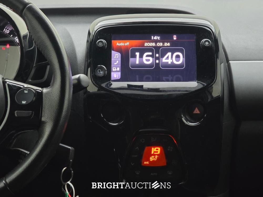 Toyota Aygo VVT-i x-cite ultimate 1.0 72pk 2022 (Origineel-NL), N-440-XN