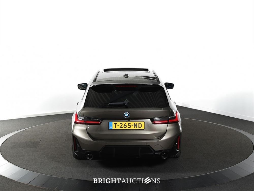 BMW 330e Touring 292pk 2023 (Origineel-NL) 3-Serie, T-265-ND