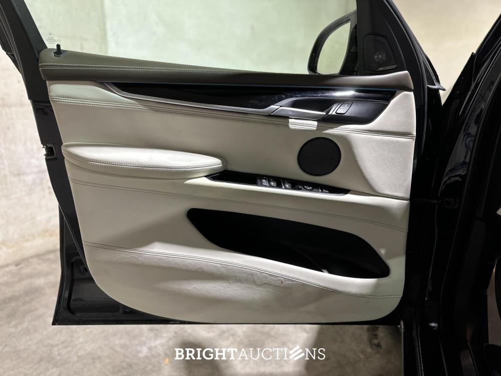 BMW X5M 4.4 V8 M-Sport F85 576pk 2015, JPV-47-K

