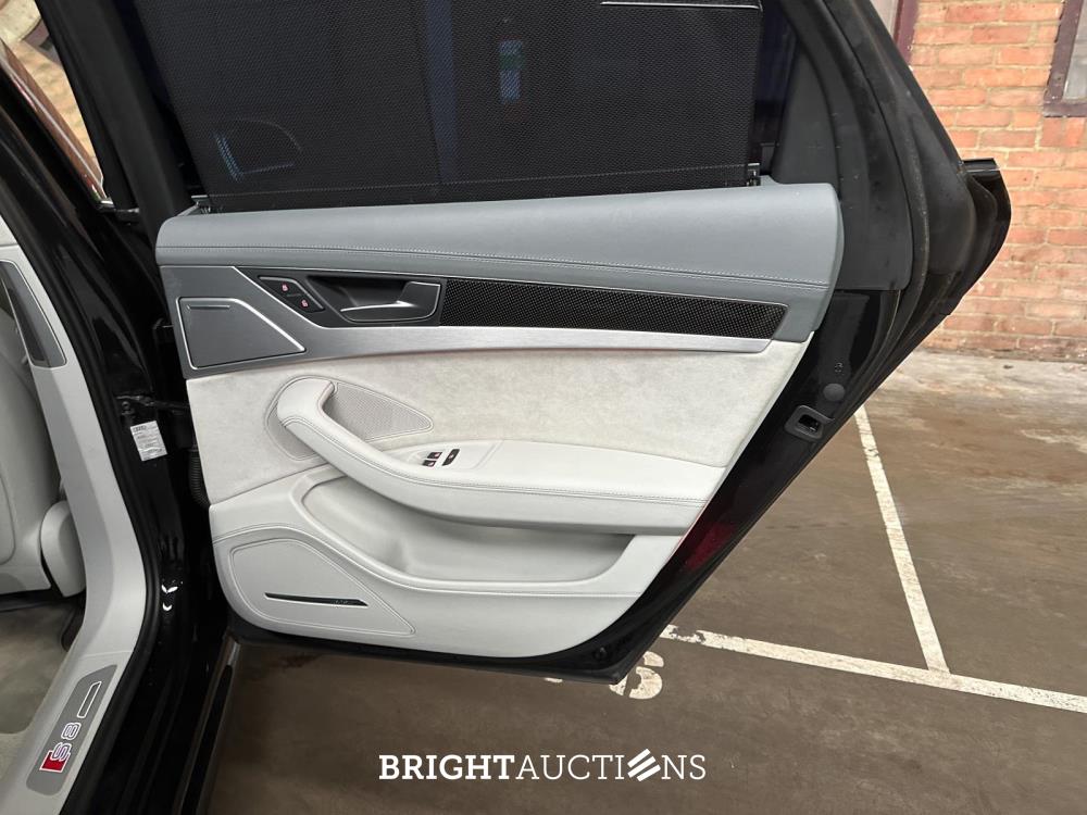 Audi S8 Sedan 4.0 TFSI Quattro V8 Biturbo 520pk 2014 - 52.000 km