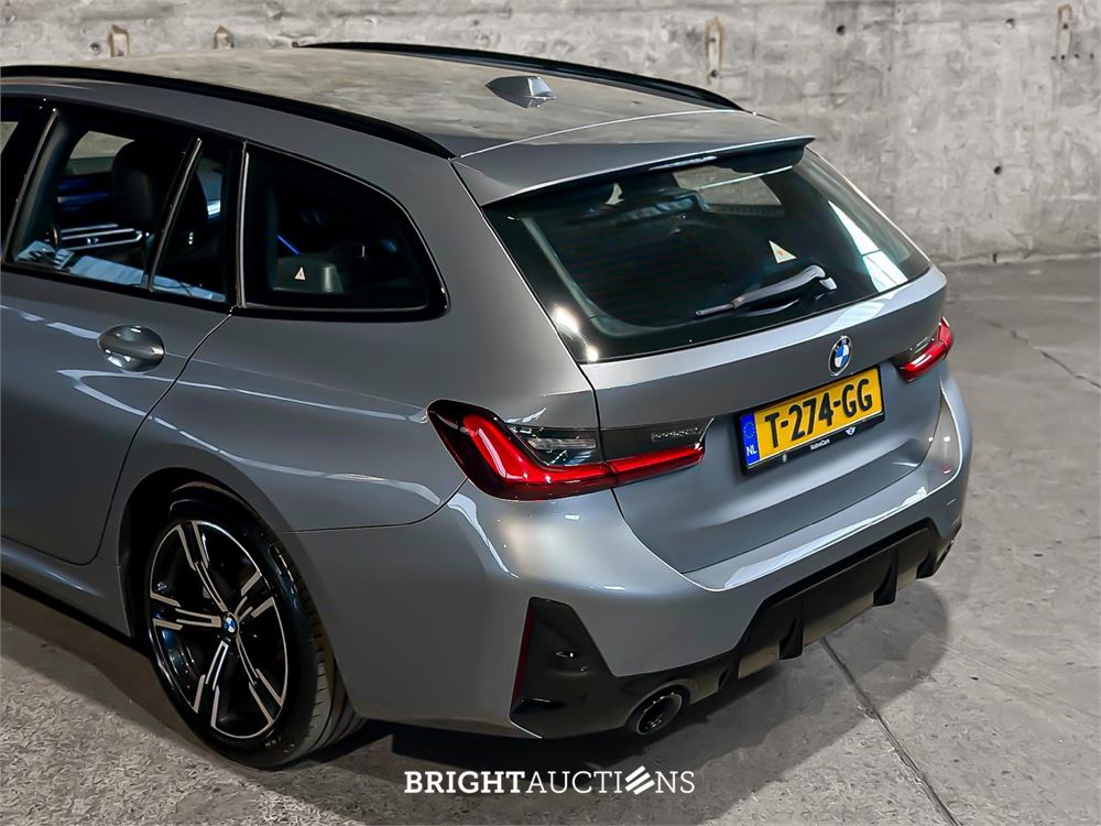 BMW 320d Touring M Soprt 190pk 2023 3-serie (Origineel-NL + 1e eigenaar), T-274-GG