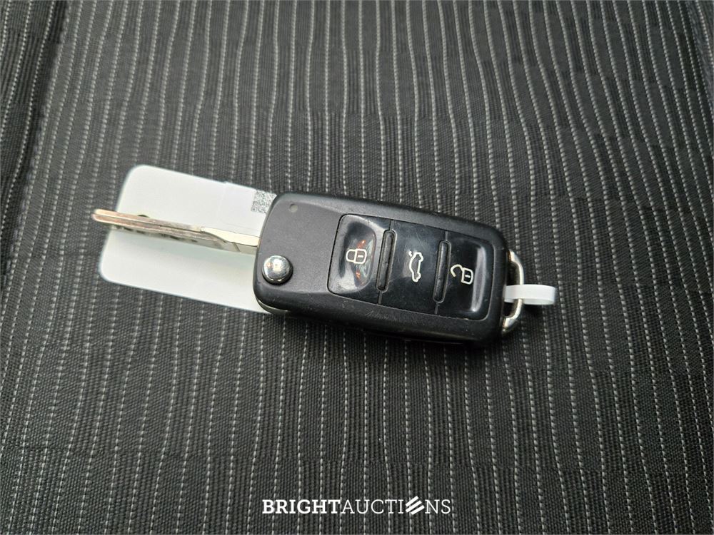 Volkswagen Tiguan Connected Series 1.4 TSI 125pk 2016, R-465-XL