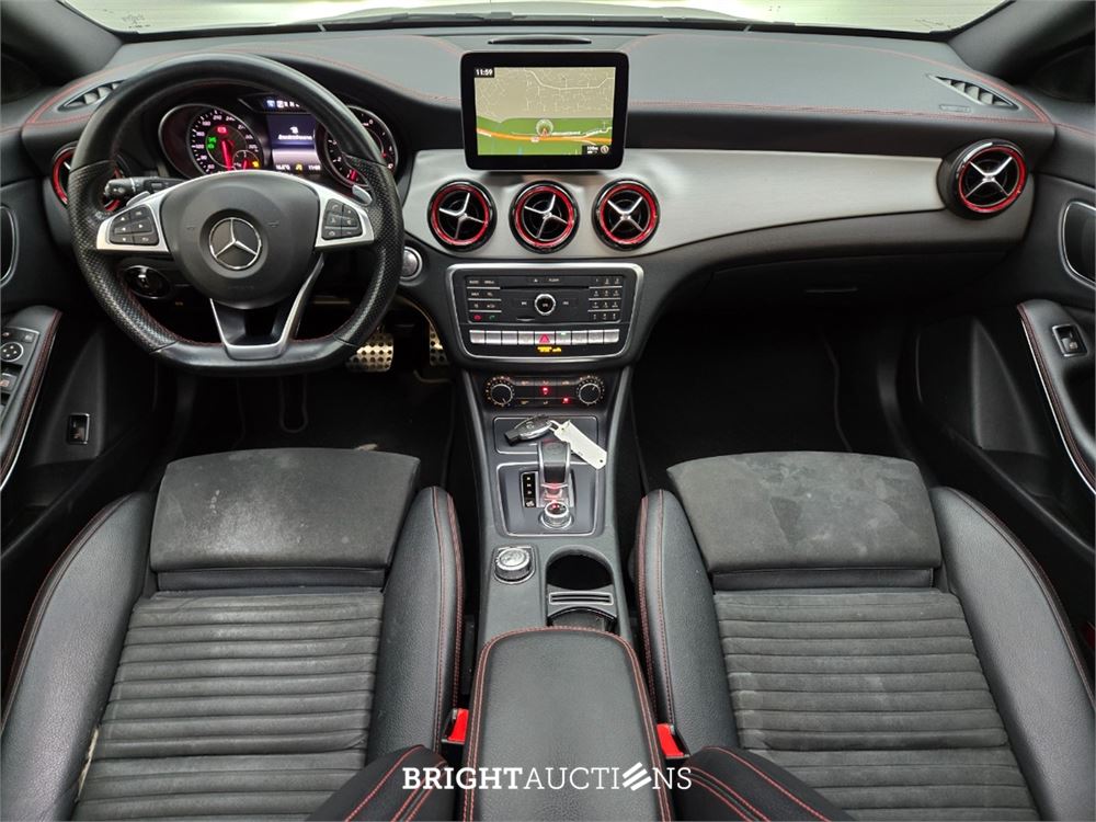 Mercedes-Benz CLA45 AMG 45 Shooting Brake 4MATIC 381pk 2016 CLA-Klasse, K-817-GX
