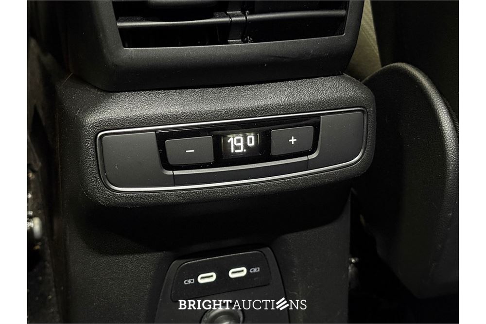 Audi Q4 40 S edition 77 kWh 2022 (Origineel-NL), R-245-LF