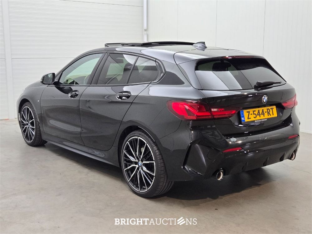 BMW 120i 1-serie High Executive 178pk 2021 1-Serie, Z-544-RT