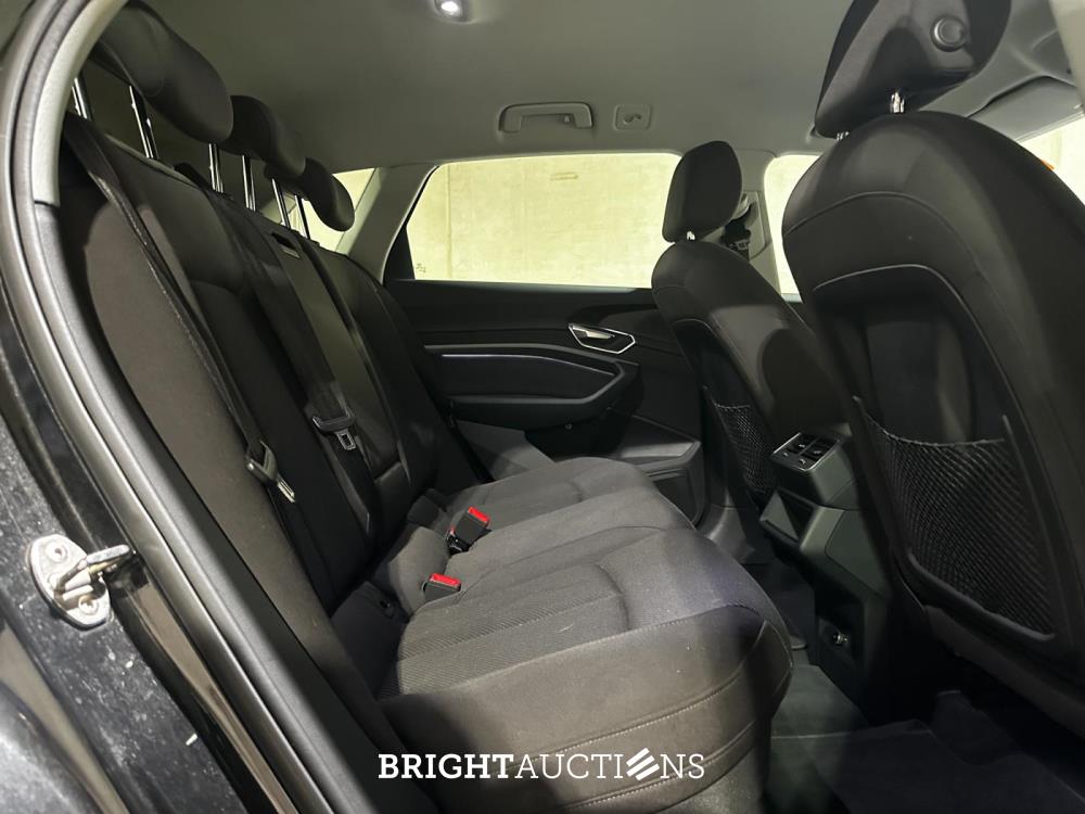 Audi e-tron 50 Quattro Launch Edition 71 kWh 313pk 2019 (Origineel-NL), G-370-ZV