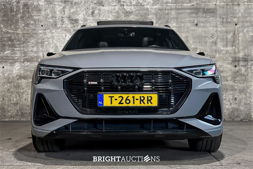 Audi e-tron Sportback 50 S edition Quattro 71 kWh 313pk 2021, T-261-RR