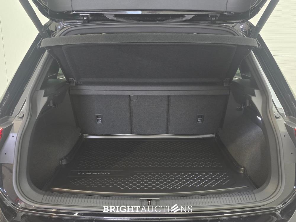 Volkswagen Tiguan R-Line Business 1.5 TSI 150pk 2022 (Origineel-NL), P-973-DF