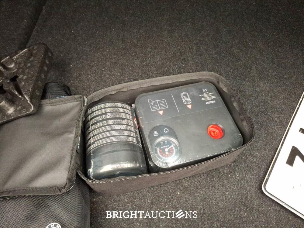 Bmw 318i Business ED 156pk 2022 (Origineel-NL) 3-Serie, P-897-FZ