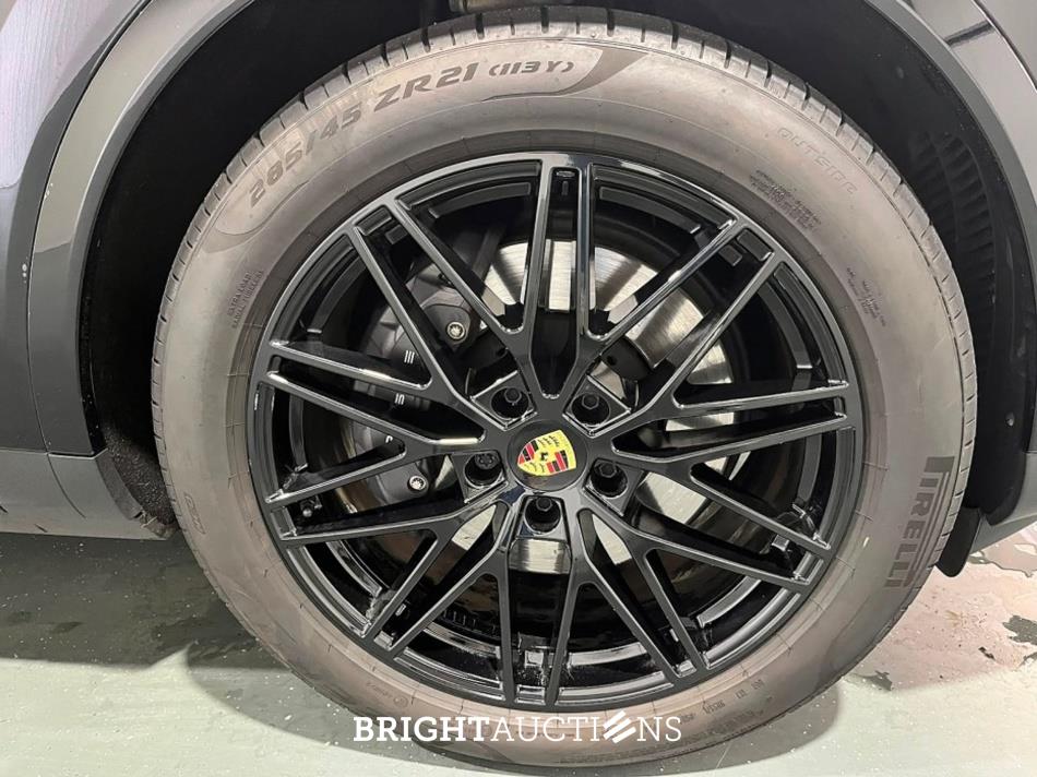 Porsche Cayenne Coupe E-Hybrid Sport Chrono Lucht Inno Drive MY24 NW Model 3.0 470pk 2023, MHA787E