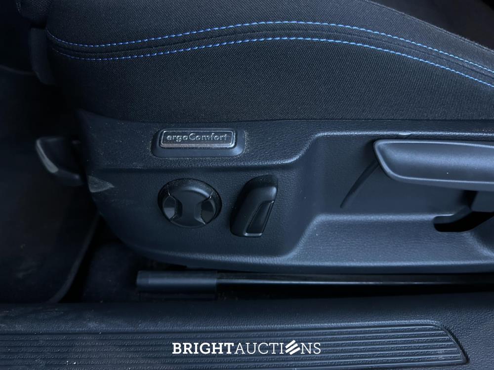 Volkswagen Passat Variant 1.4 TSI PHEV GTE Business 156pk 2021 (Origineel-NL+1e eigenaar), K-814-XG