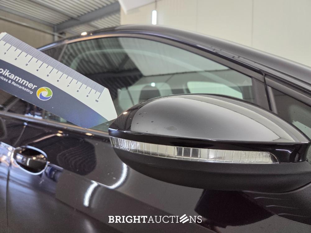Volkswagen Golf eTSI Life 1.0 110pk 2021 (Origineel-NL), L-896-PG
