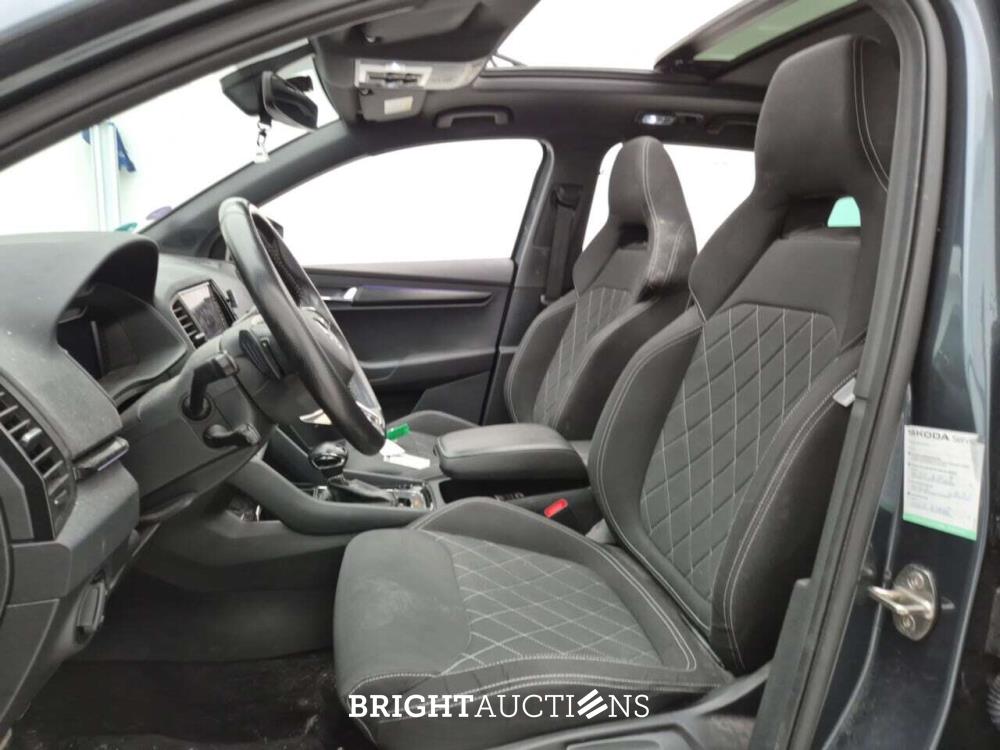 Škoda Karoq Sportline Business 1.5 TSI DSG 150pk 2022, S-582-JL