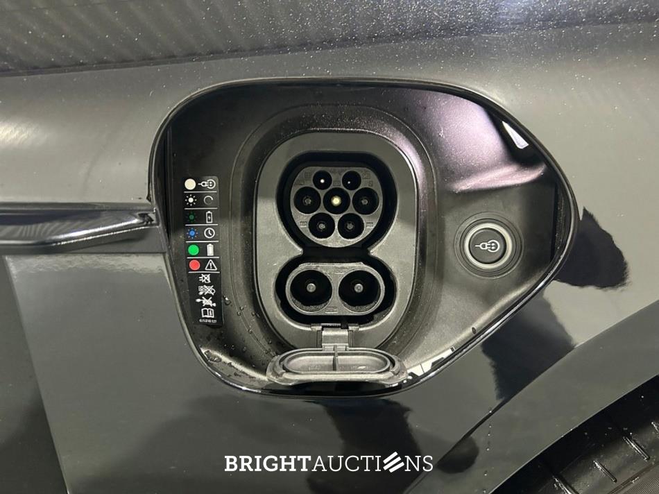 Porsche Taycan Performance Plus 93 kWh 381pk 2023, S-120-GD