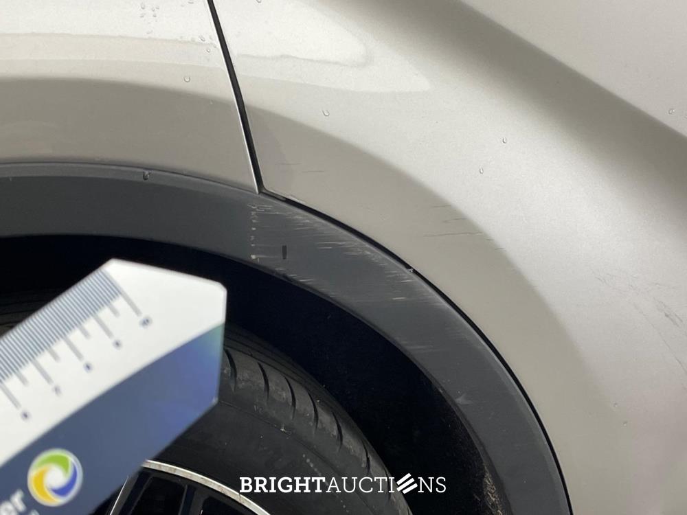 Toyota C-HR Hybrid Executive 1.8 170pk 2017, P-886-JB