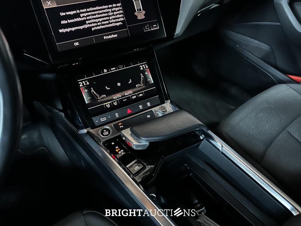 Audi e-tron Sportback 55 quattro edition 95 kWh 408pk 2020 (Origineel-NL+1e eigenaar), K-470-GB