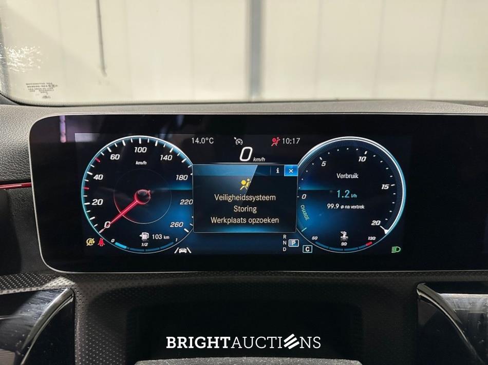 Mercedes-Benz A200 Business Solution AMG 163pk 2019 (Origineel-NL) A-Klasse, XH-436-L