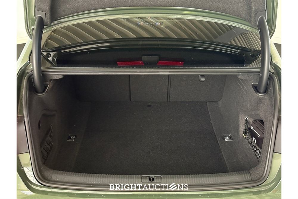 Audi A4 35 S edition Competition TFSI 149pk 2023 (Origineel-NL), X-994-BX