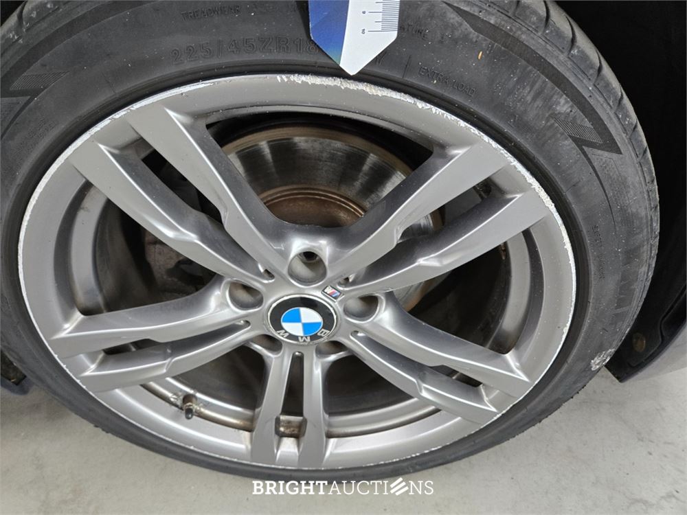BMW 330e Centennial High Executive 272pk 2016 (Origineel-NL) 3-Serie, KX-220-P