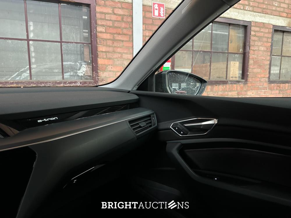 Audi e-tron 50 quattro Business edition 71 kWh 313pk 2020 (Origineel-NL + 1e eigenaar), K-578-JS