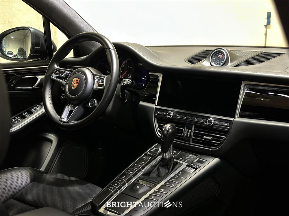 Porsche Macan Turbo 2.9 V6 441pk 2020, J-177-TT