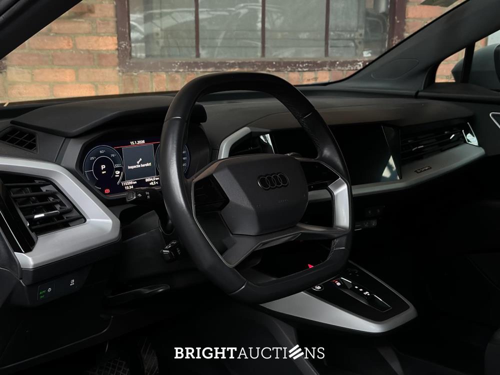 Audi Q4 e-tron 35 Launch edition 55 kWh 170pk 2021 (Origineel-NL+1e eigenaar), N-924-PK