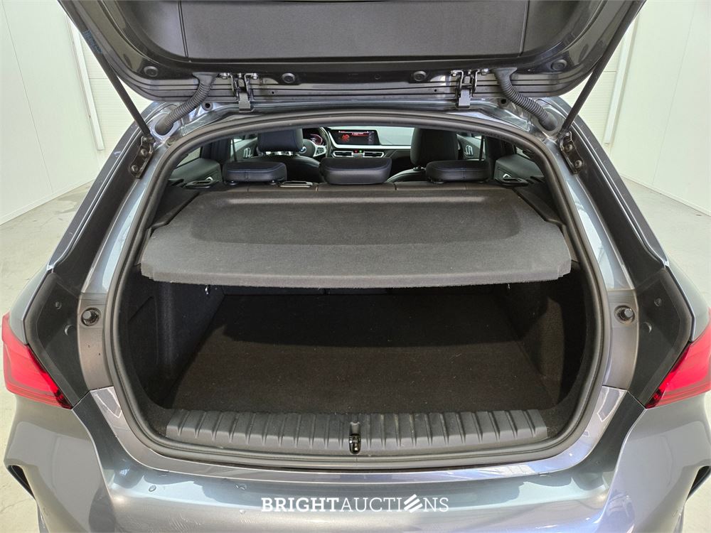 BMW 118i 1-serie High Executive 136pk 2021 (Origineel-NL) 1-Serie, L-781-BN